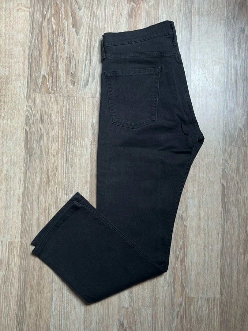 đź›’Jeans Levi's 513 W33 L32đź›’