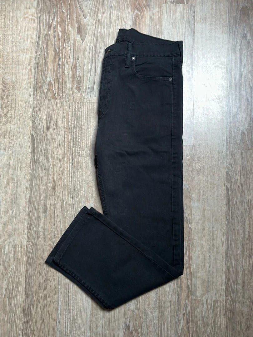 đź›’Jeans Levi's 513 W33 L32đź›’