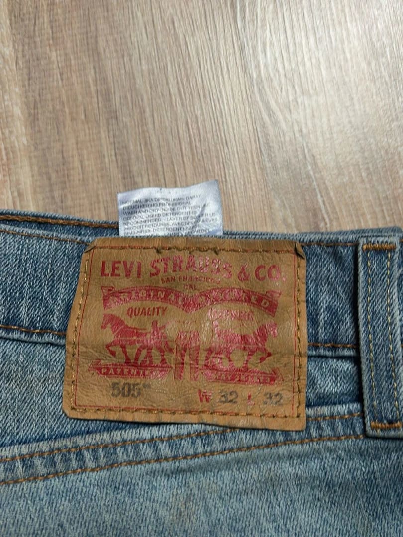 đź›’Jeans Levi's 505 W32 L32đź›’
