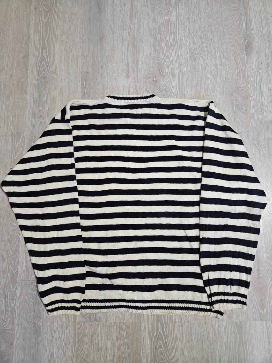 🛒Pull Tommy Hilfiger rayé L🛒