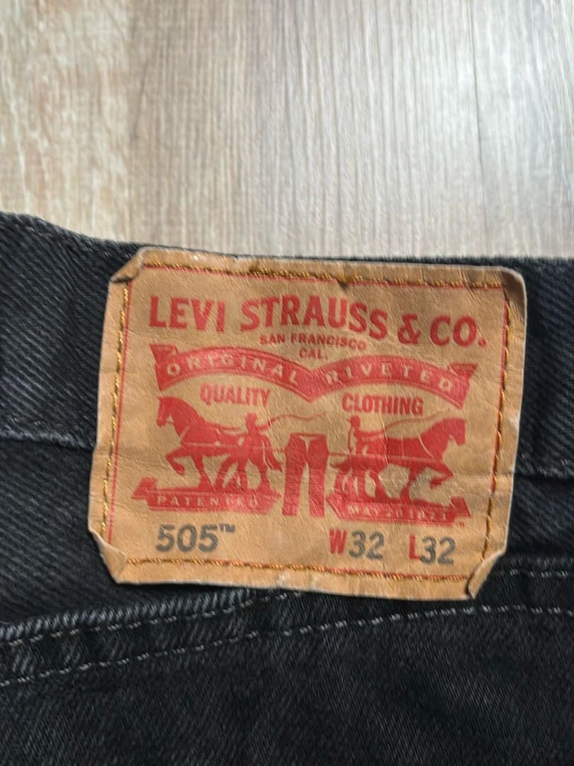 đź›’Jeans Levi's 505 W32 L32đź›’