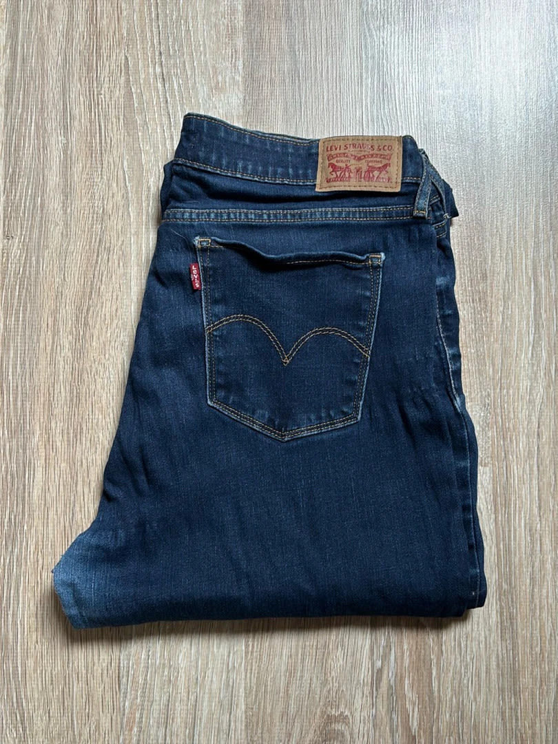 đź›’Jeans Levi's W32 L32đź›’