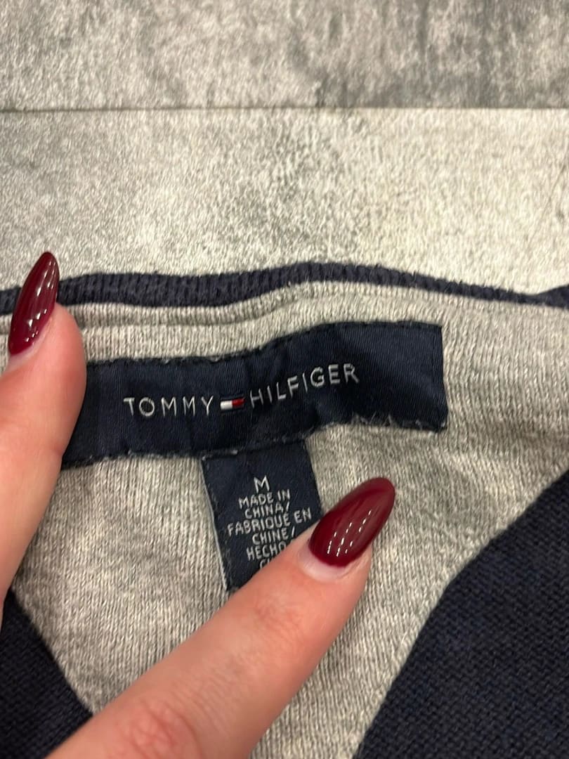 đź›’Pull Tommy Hilfiger Bleu Marine Taille Mđź›’