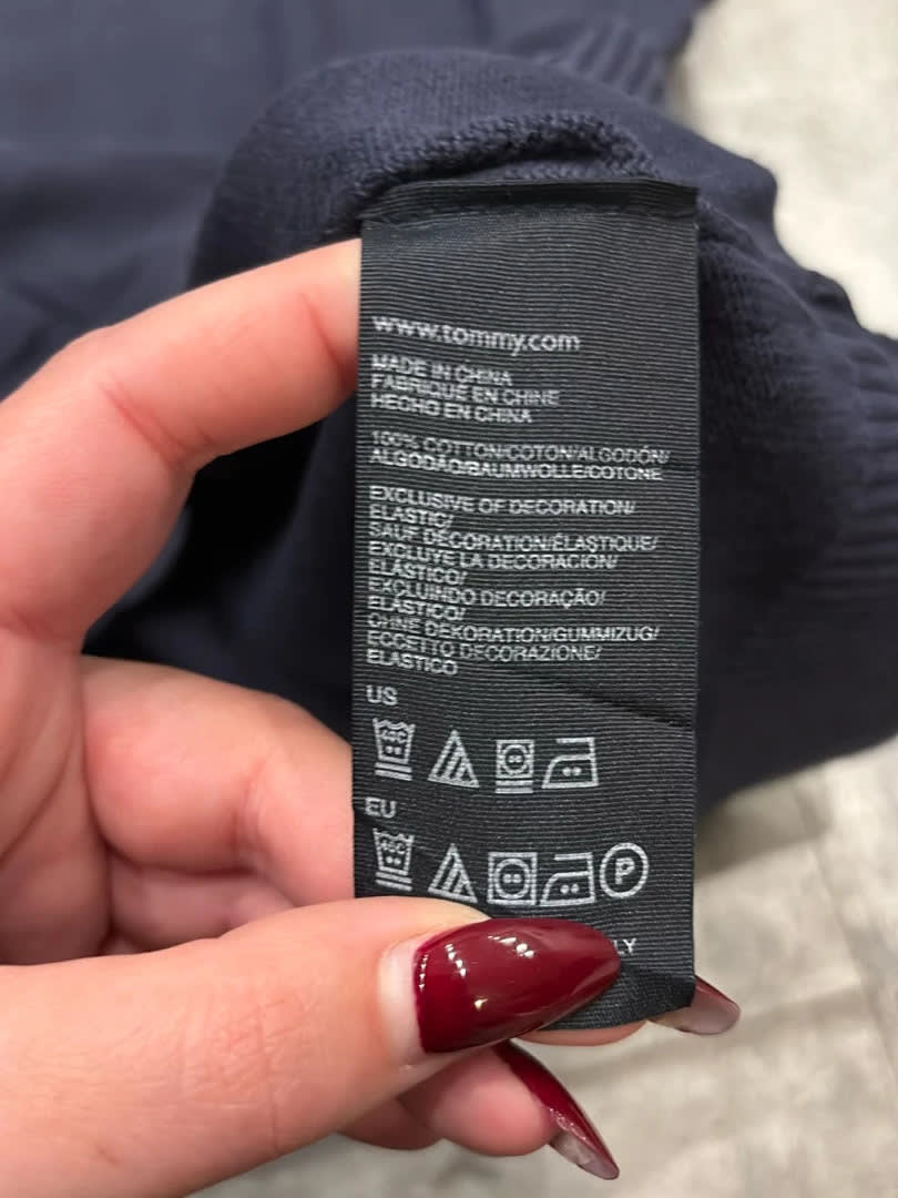 đź›’Pull Tommy Hilfiger Bleu Marine Taille Mđź›’