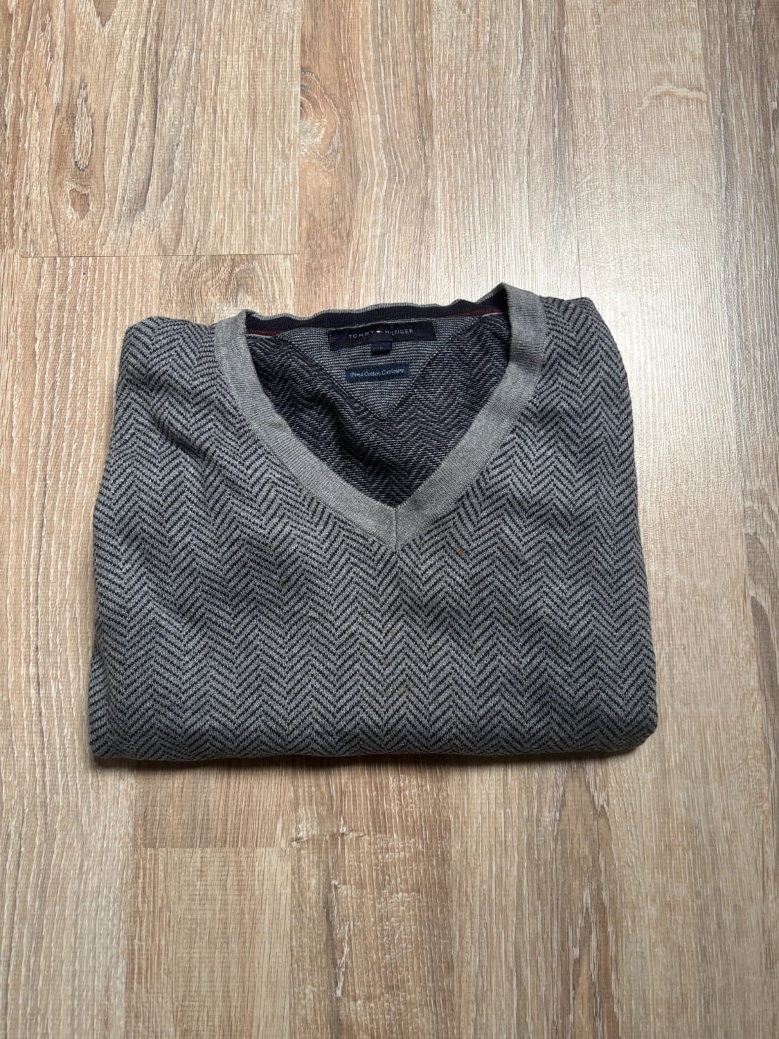 🛒Pull Tommy Hilfiger L Gris chiné col V🛒
