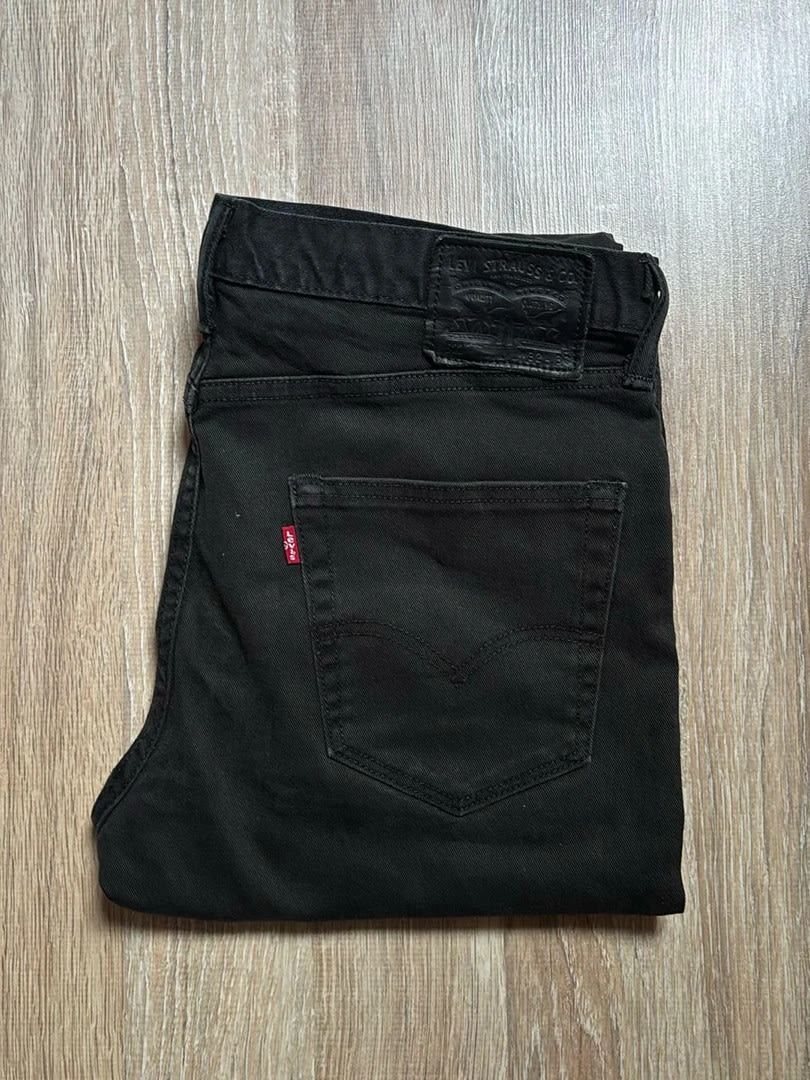 đź›’Jeans Levi's W32 L30đź›’
