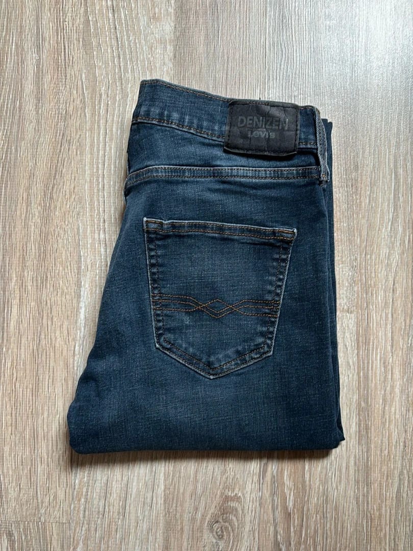 đź›’Jeans Levi's W30 L30đź›’