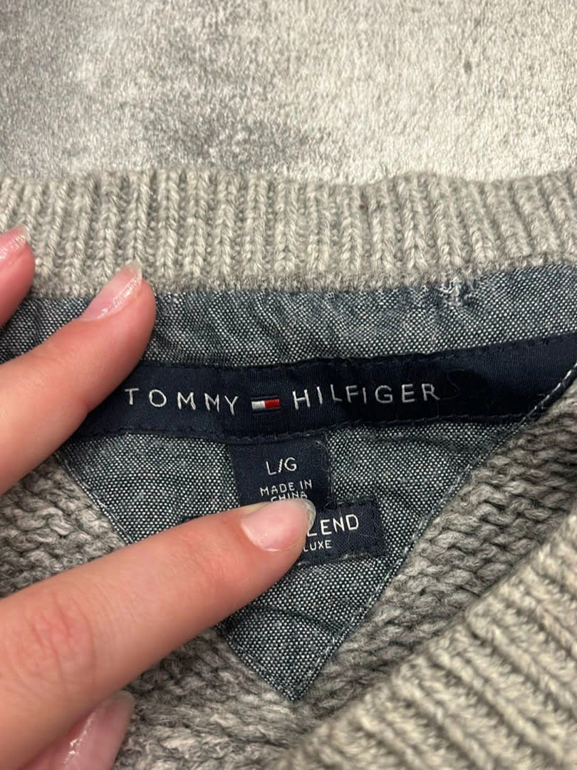 đź›’Pull Tommy Hilfiger Gris Lđź›’