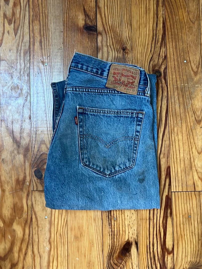 đź›’Jeans Levi's 505 W33 L32đź›’