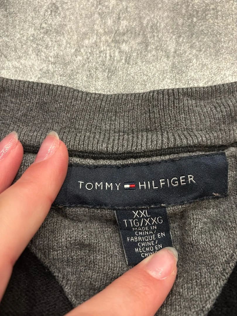 đź›’Pull Tommy Hilfiger Noir Taille XXLđź›’