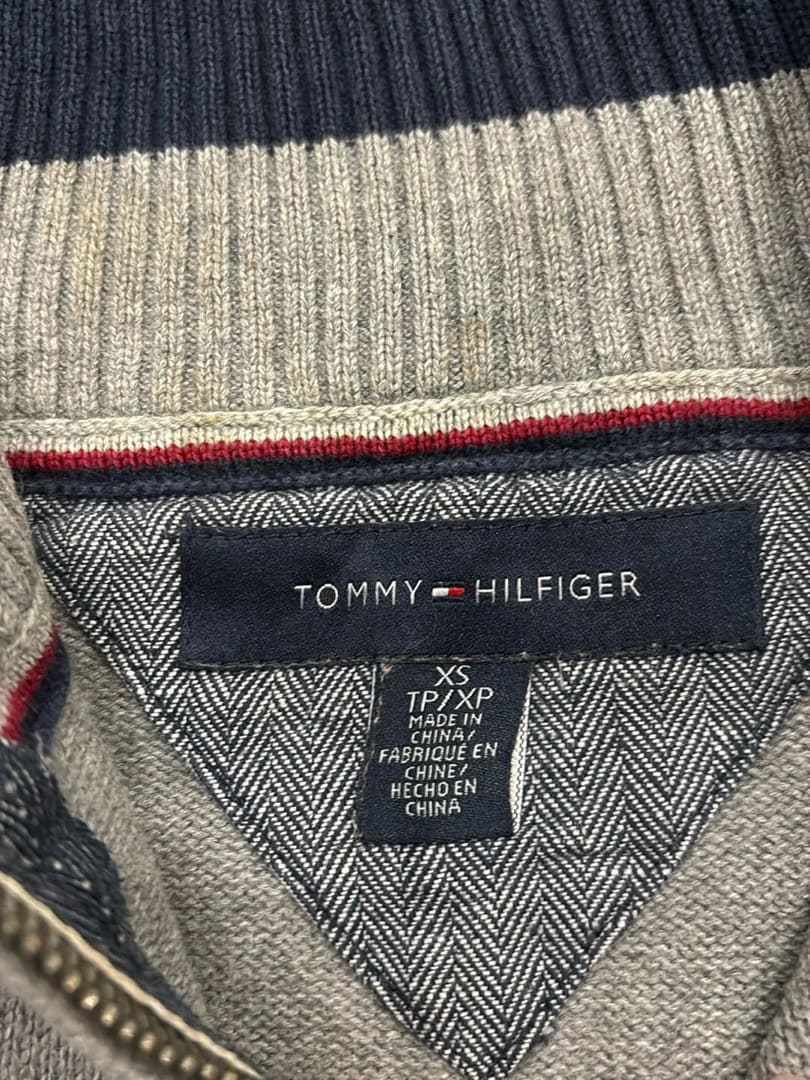 đź›’Pull Tommy Hilfiger Gris Taille XSđź›’