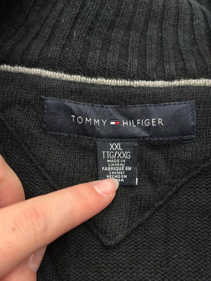 đź›’Pull Tommy Hilfiger Noir Taille XXLđź›’