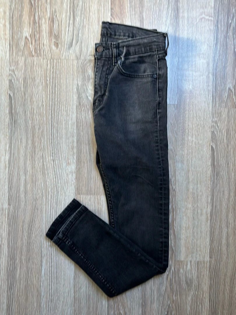 đź›’Jeans Levi's 519 W31 L32đź›’