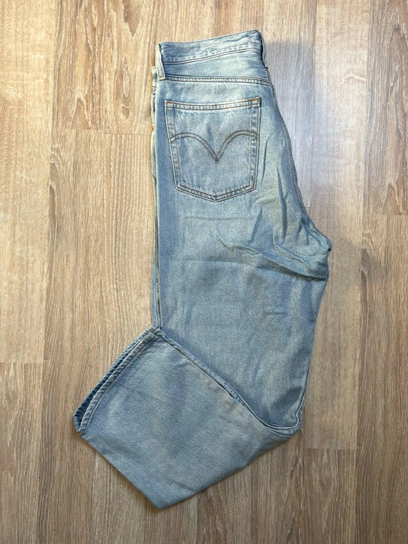 đź›’Jeans Levi's W32 L29đź›’
