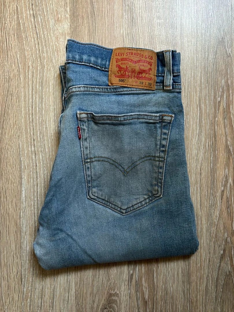 đź›’Jeans Levi's 505 W32 L32đź›’