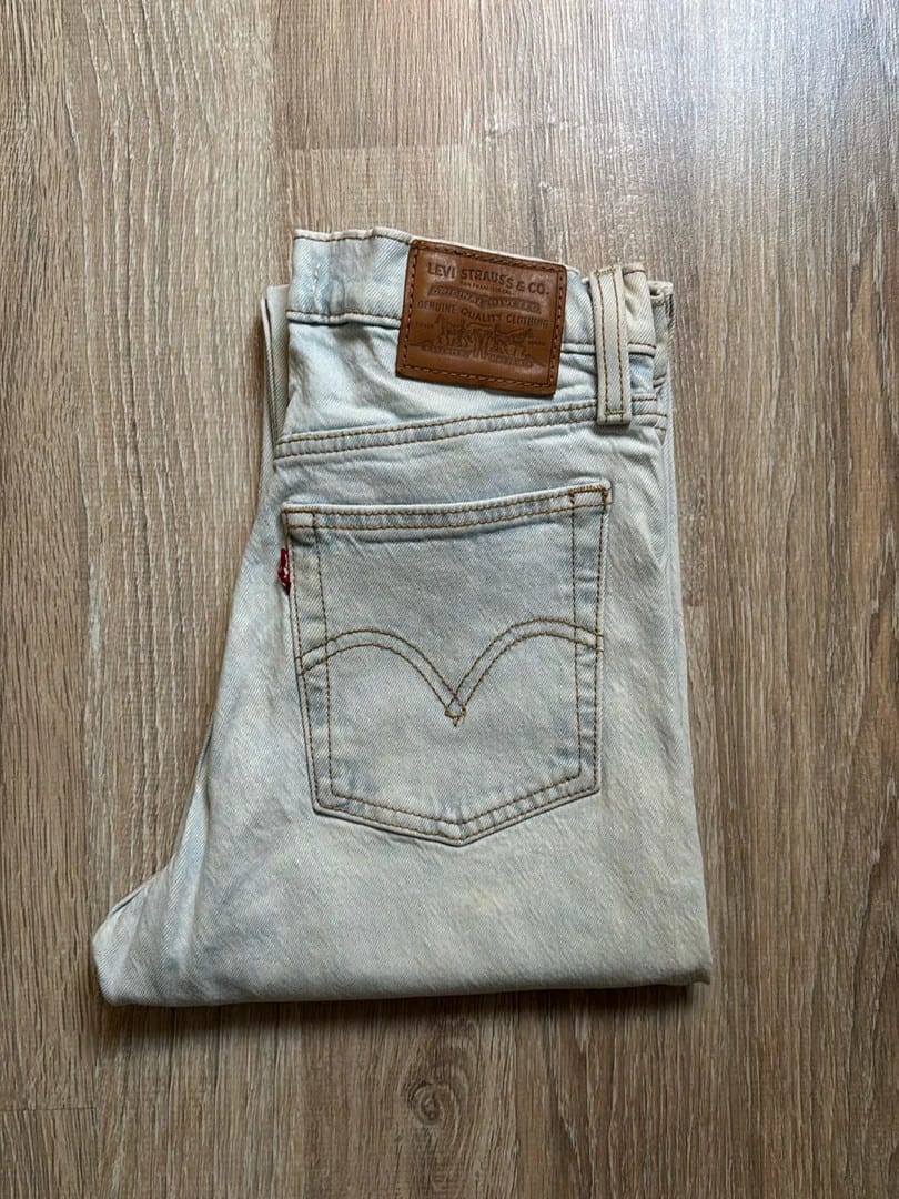 đź›’Jeans Levi's W26đź›’