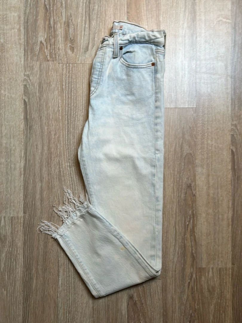 đź›’Jeans Levi's W26đź›’