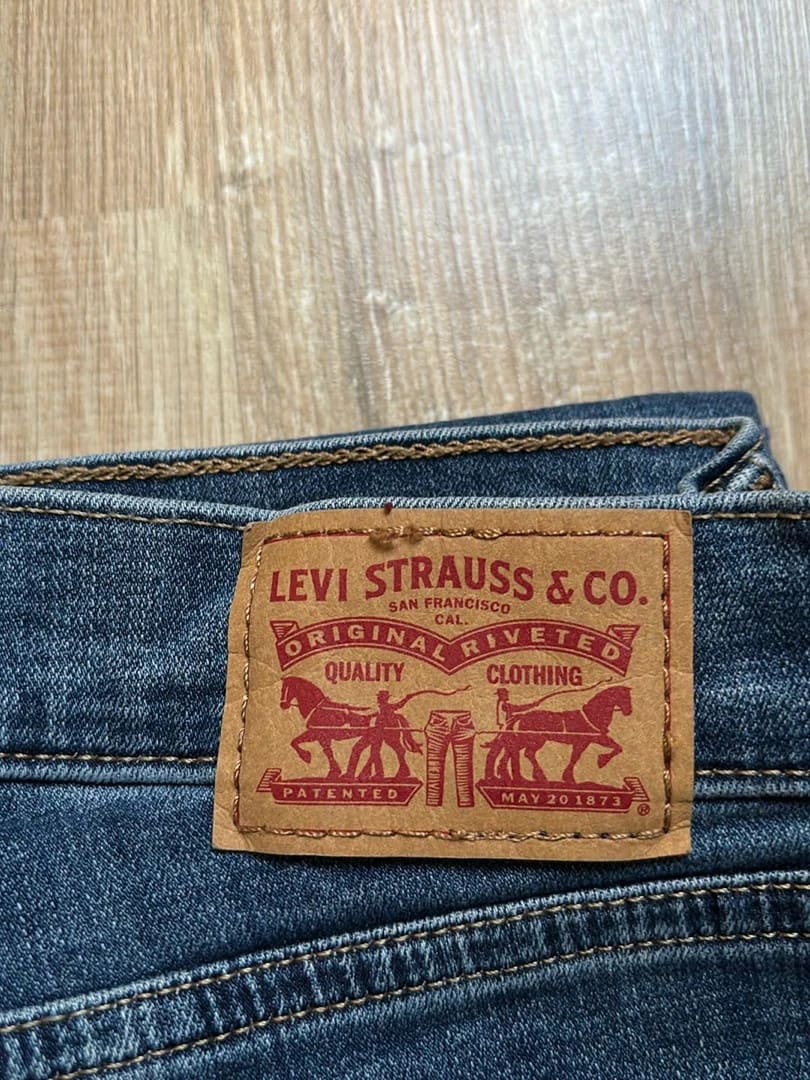 đź›’Jeans Levi's W29 L30đź›’