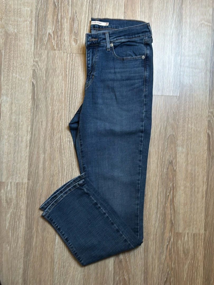 đź›’Jeans Levi's W29 L30đź›’