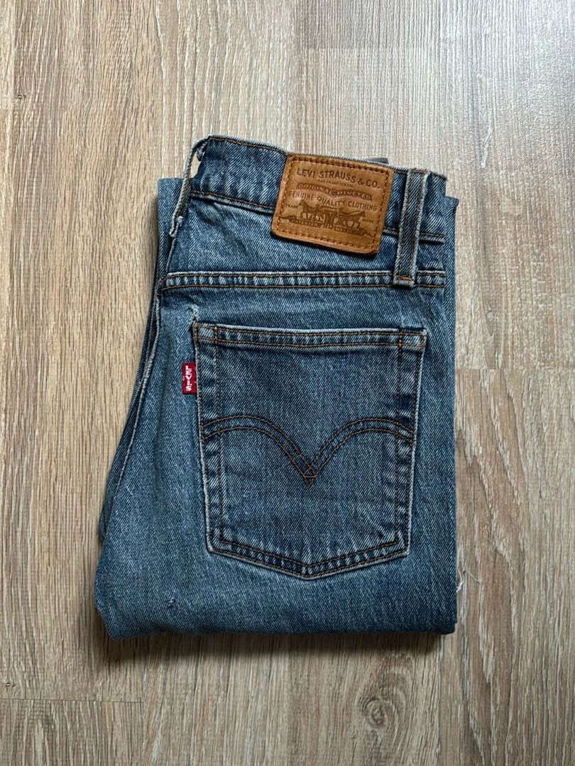 đź›’Jeans Levi's W26 L26đź›’