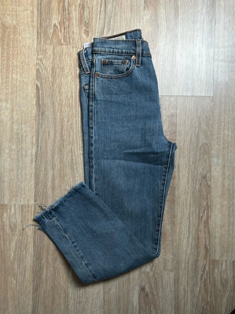 đź›’Jeans Levi's W26 L26đź›’