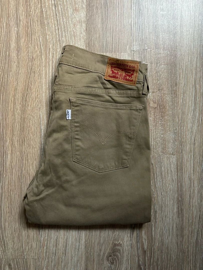 đź›’Jeans Levi's W29 L30đź›’