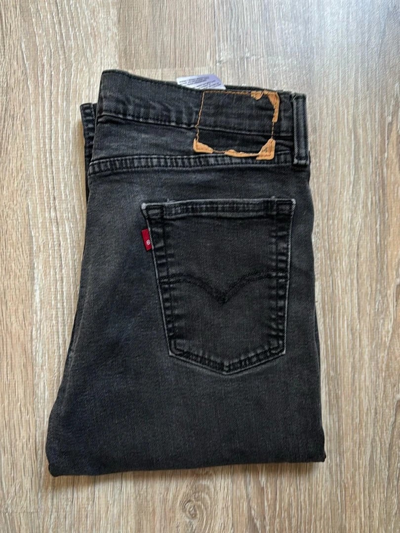 đź›’Jeans Levi's W32 L34đź›’