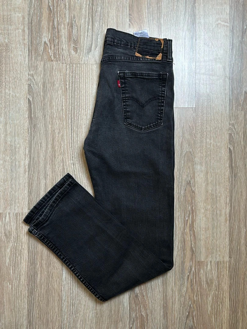 đź›’Jeans Levi's W32 L34đź›’