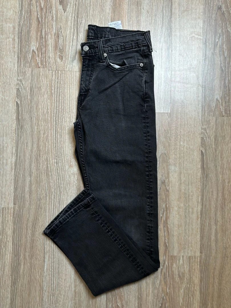 đź›’Jeans Levi's W32 L34đź›’