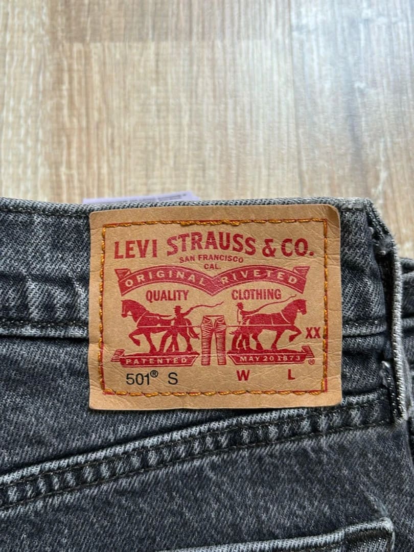 đź›’Jeans Levi's 501 W25 L28đź›’