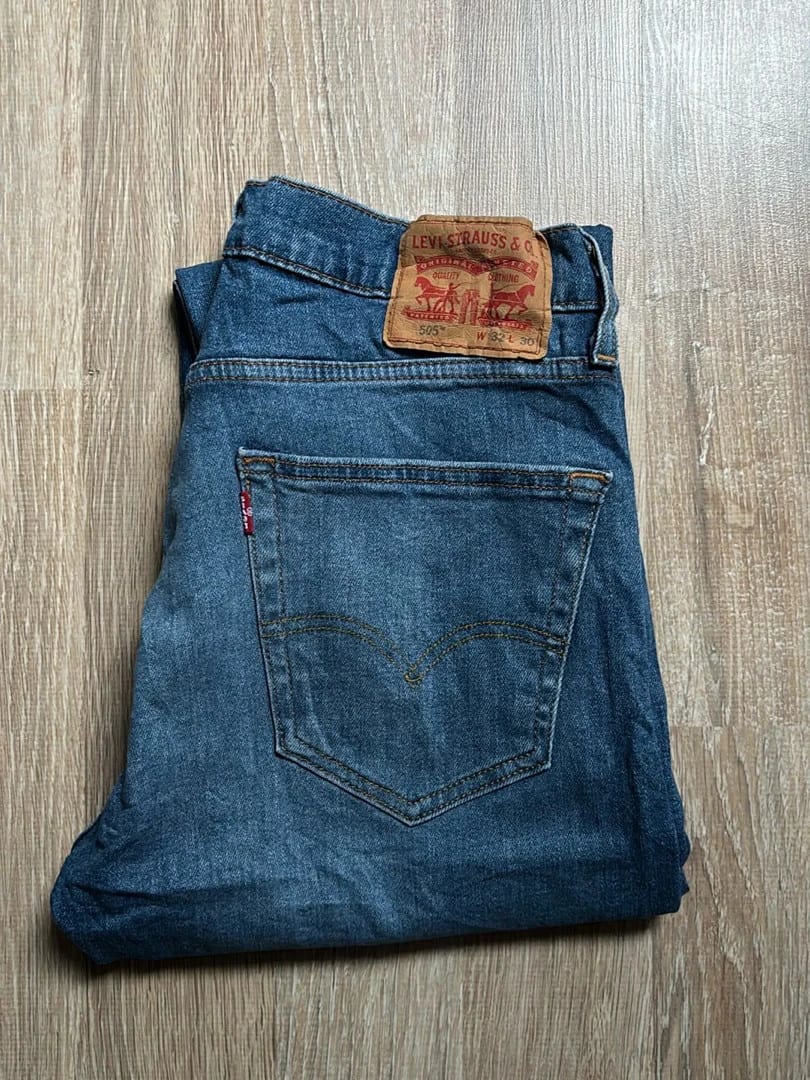 đź›’Jeans Levi's 505 W32 L30đź›’