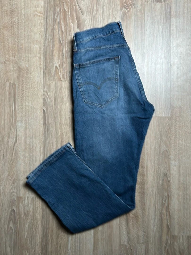 đź›’Jeans Levi's 505 W32 L30đź›’