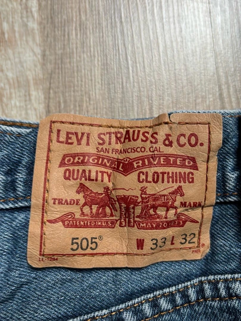 đź›’Jeans Levi's 505 W33 L32đź›’