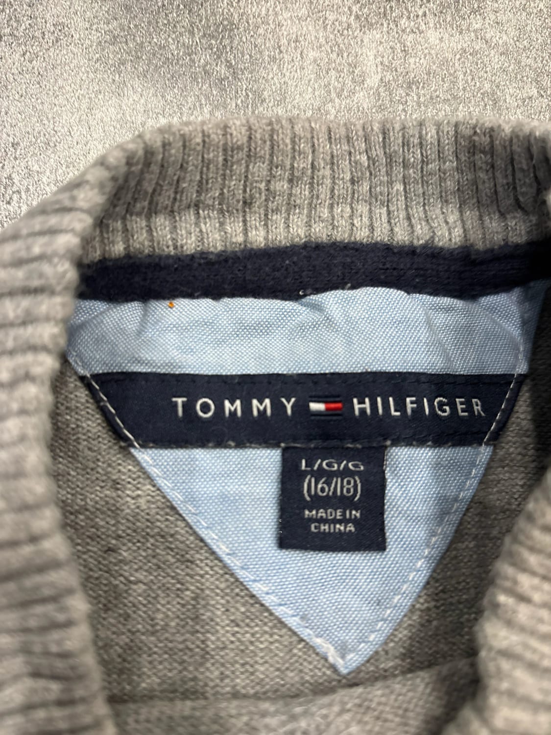 đź›’Pull Tommy Hilfiger Gris Taille XXLđź›’