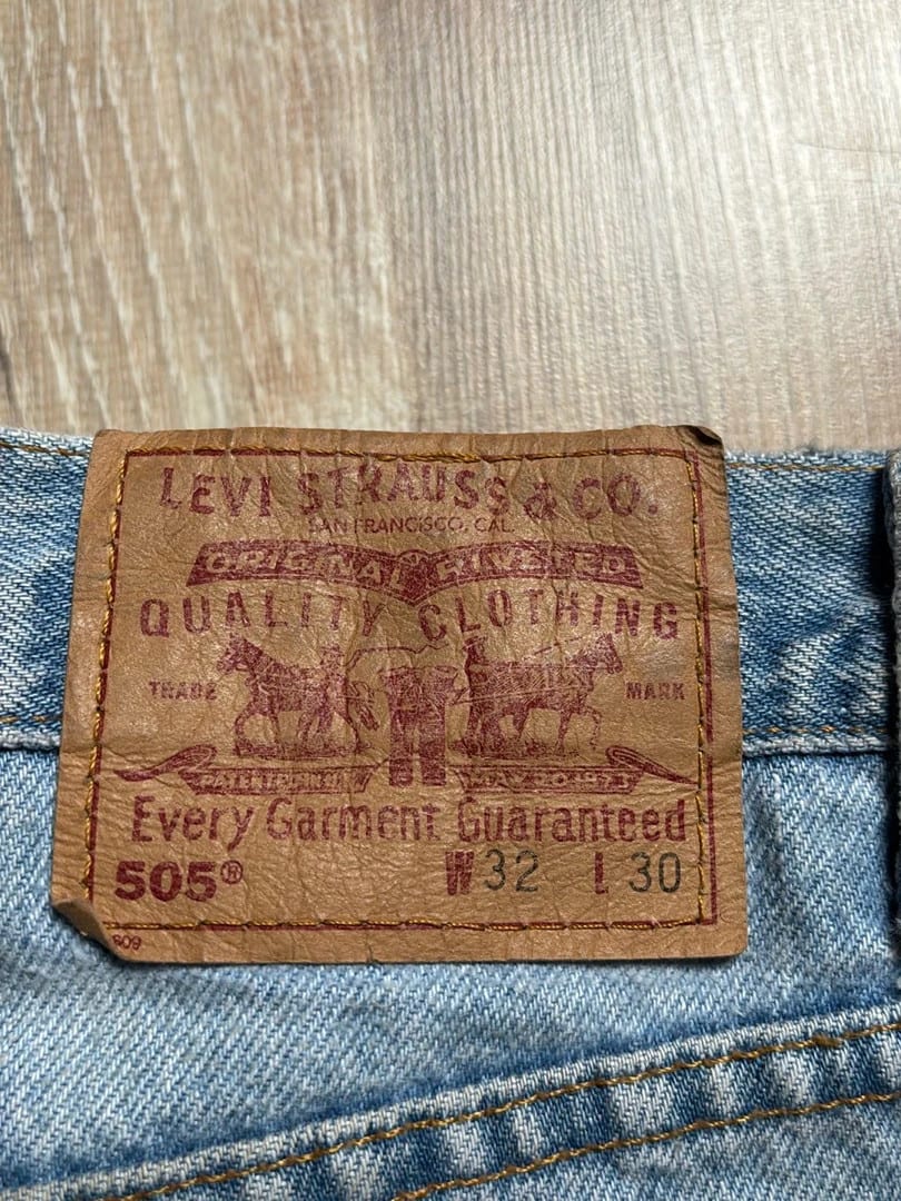đź›’Jeans Levi's 505 W32 L30đź›’