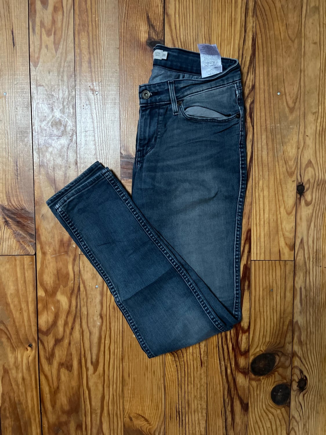 đź›’Jeans Levi's W26 L30đź›’