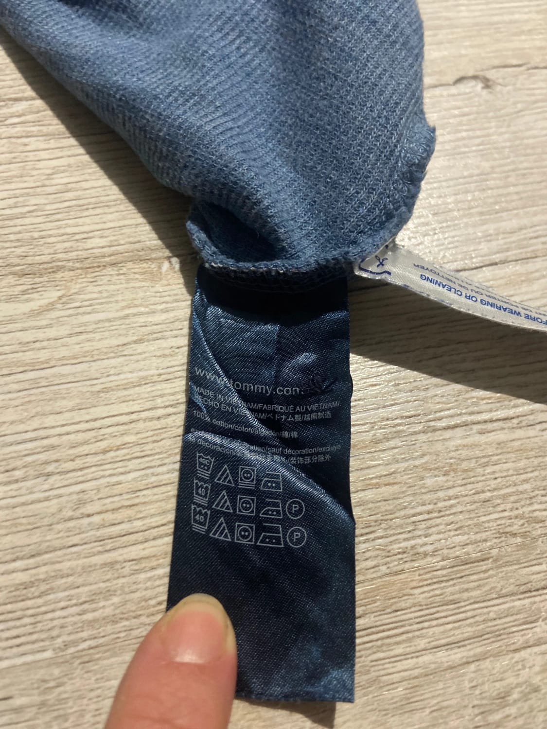 đź›’Pull Tommy Hilfiger Taille M đź›’