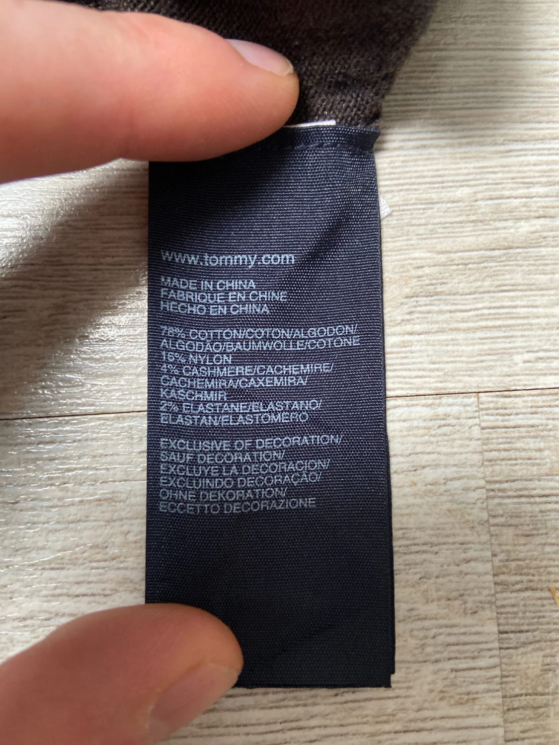 đź›’Pull Tommy Hilfiger Col V Taille Lđź›’