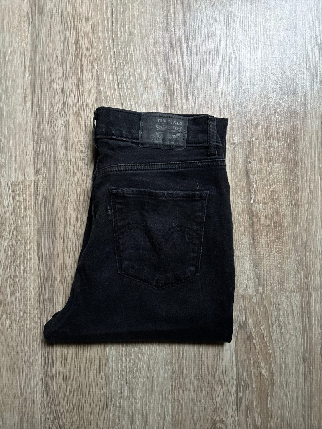 đź›’Jeans Levi's W27 L28đź›’