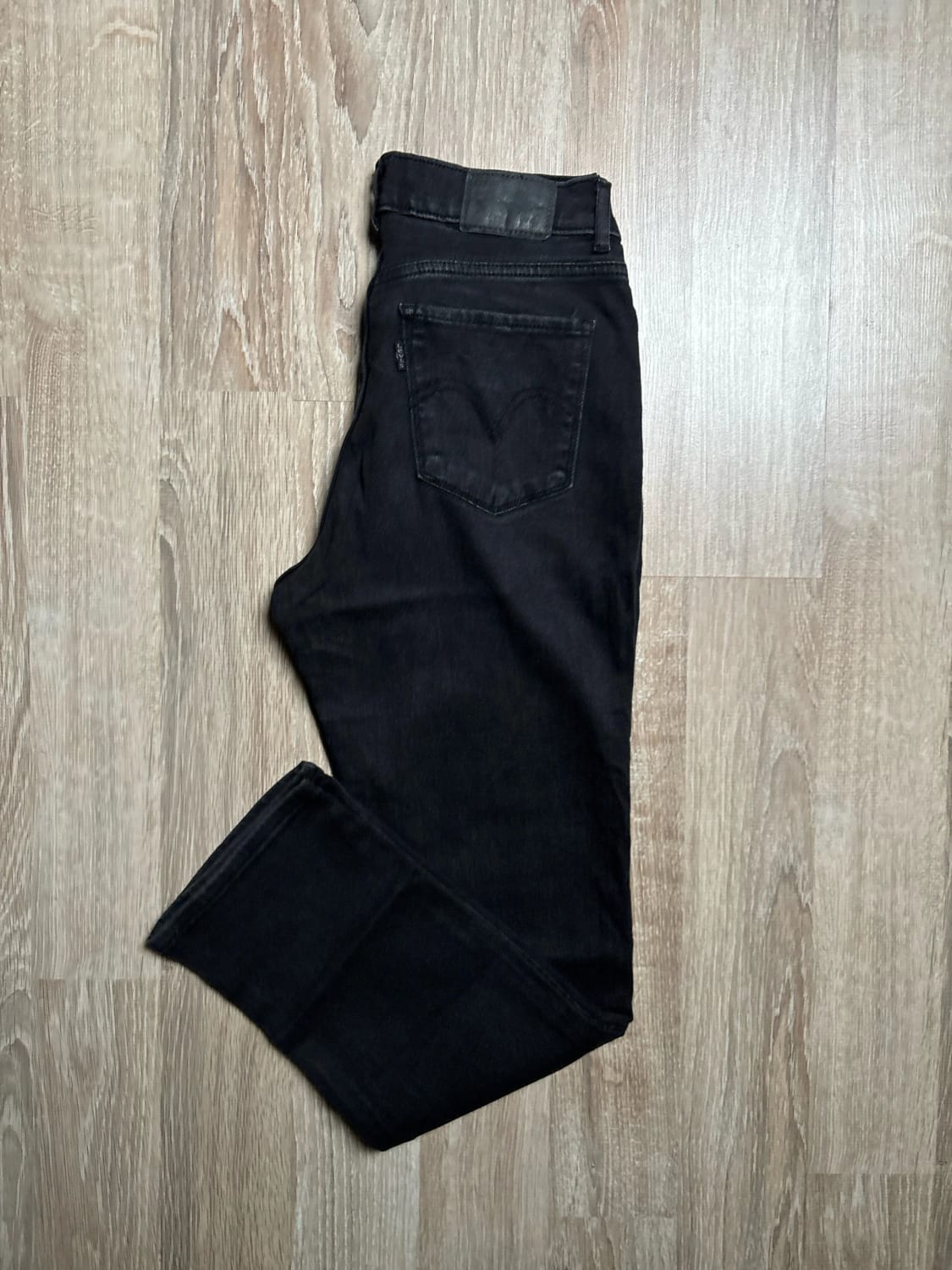 đź›’Jeans Levi's W27 L28đź›’