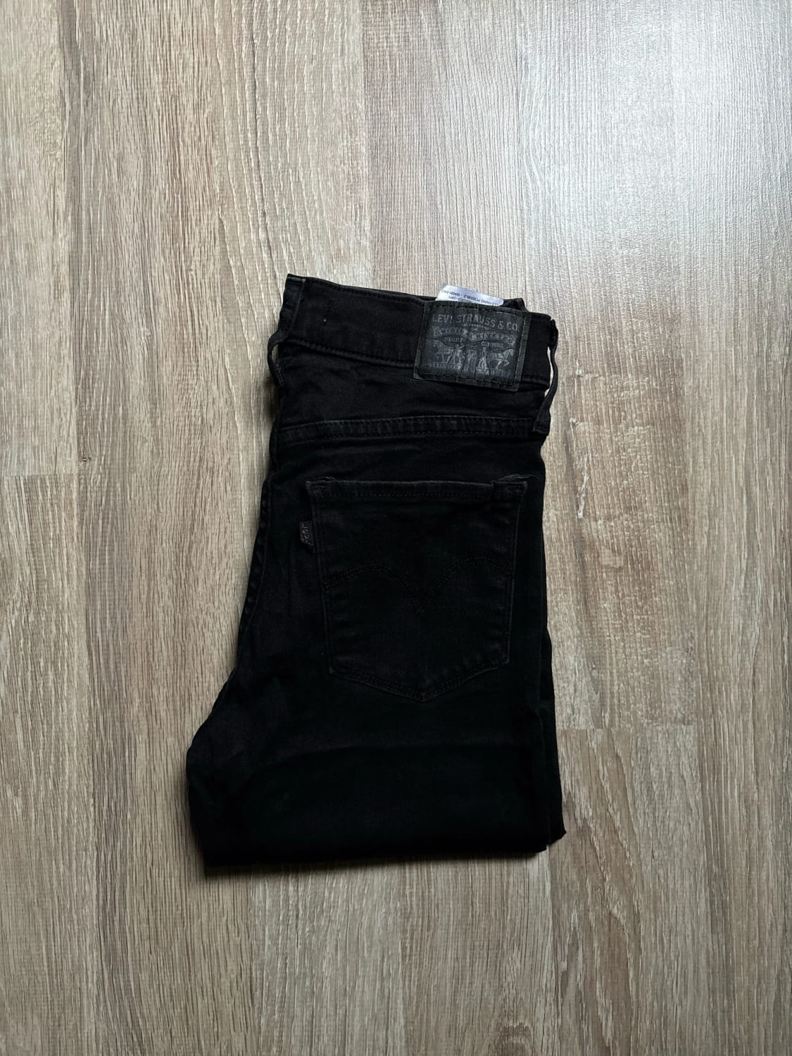 đź›’Jeans Levi's W26 L32đź›’