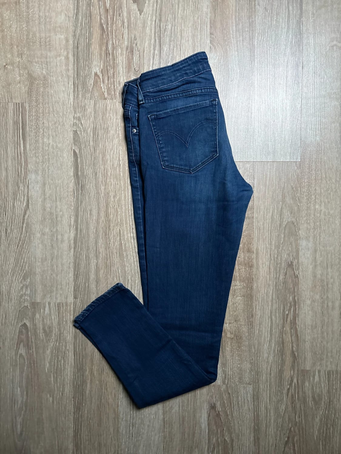 đź›’Jeans Levi's W27 L32đź›’