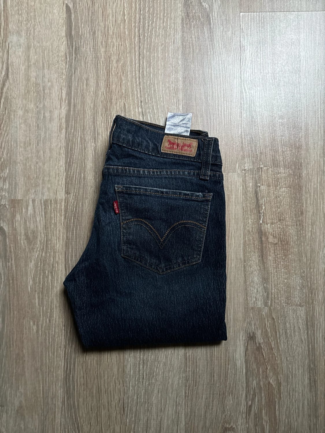 đź›’Jeans Levi's W26 L32đź›’