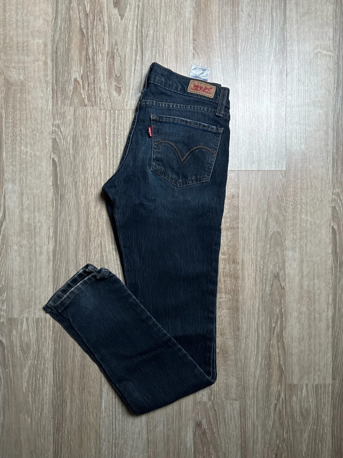 đź›’Jeans Levi's W26 L32đź›’
