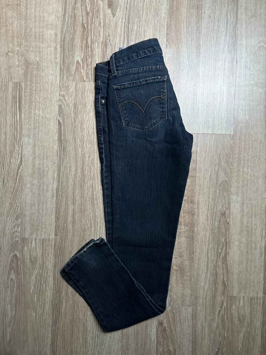 đź›’Jeans Levi's W26 L32đź›’