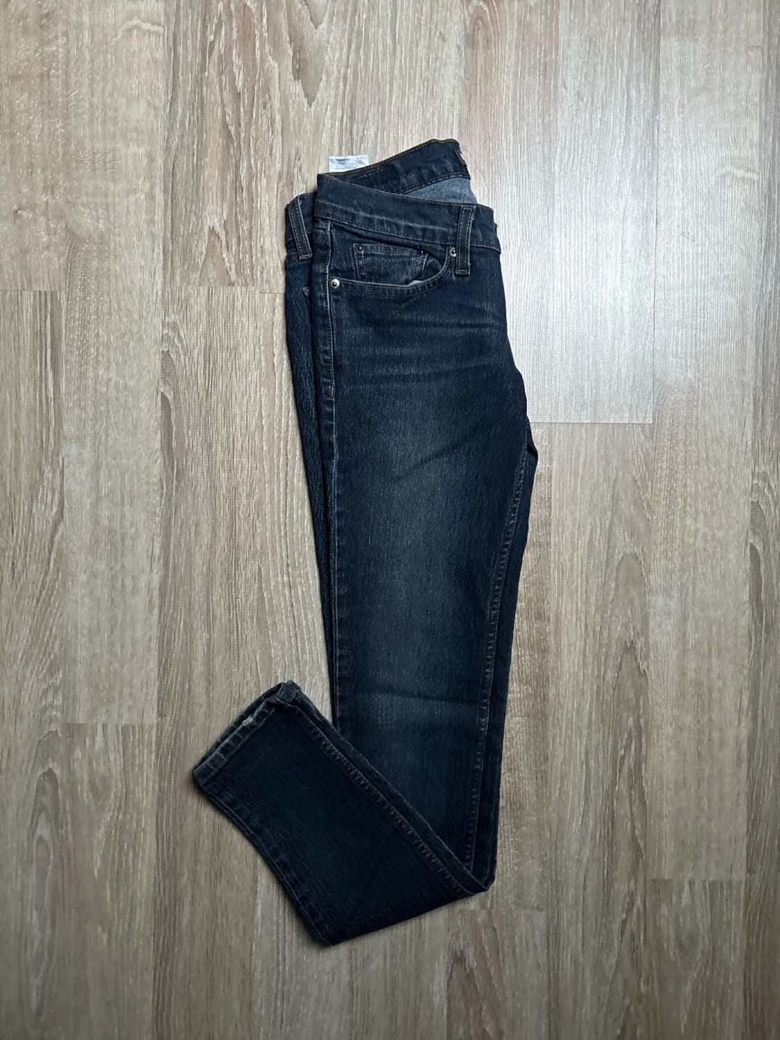 đź›’Jeans Levi's W26 L32đź›’