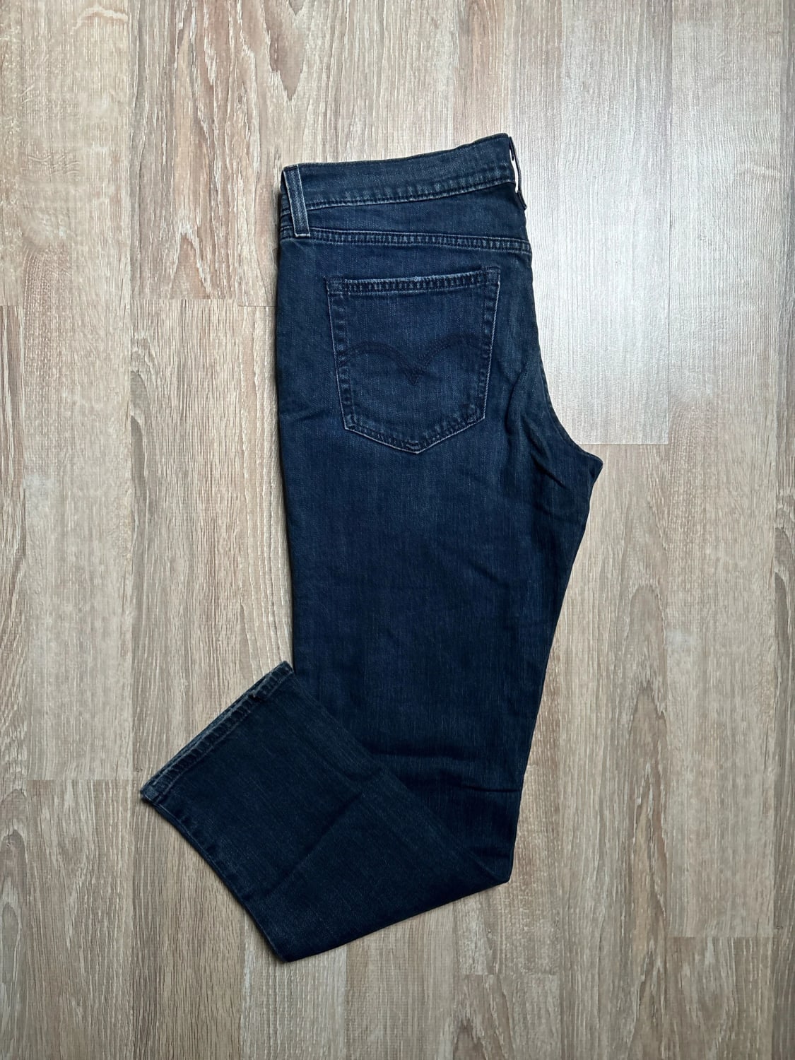 đź›’Jeans Levi's W28đź›’