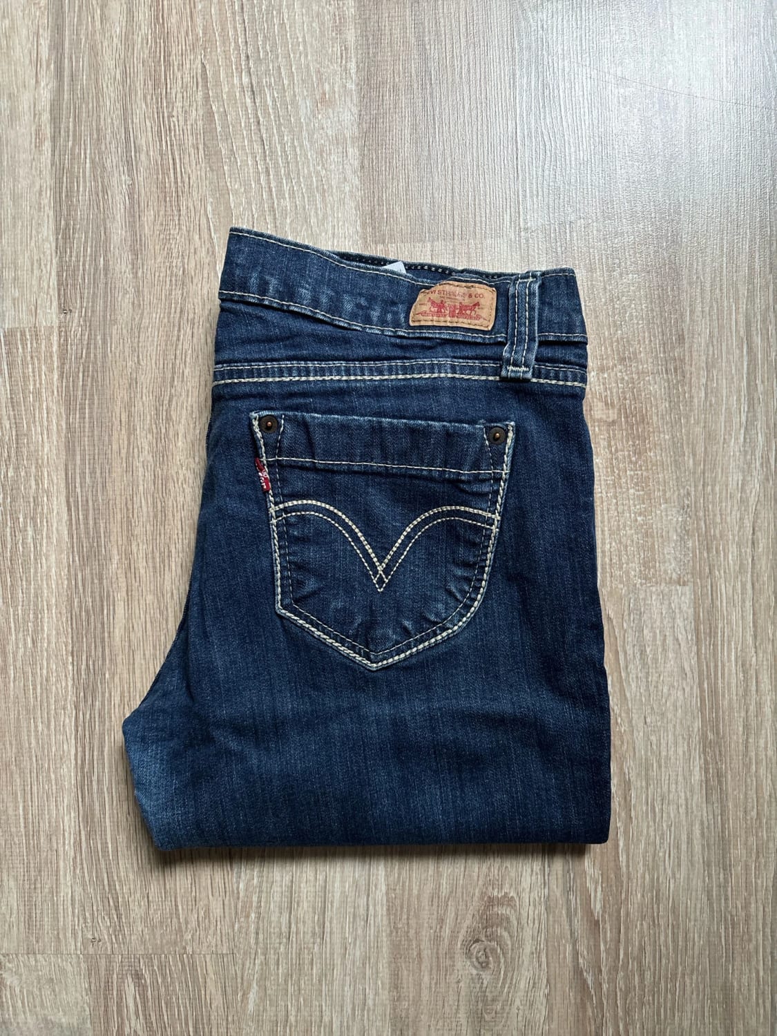 đź›’Jeans Levi's Mđź›’