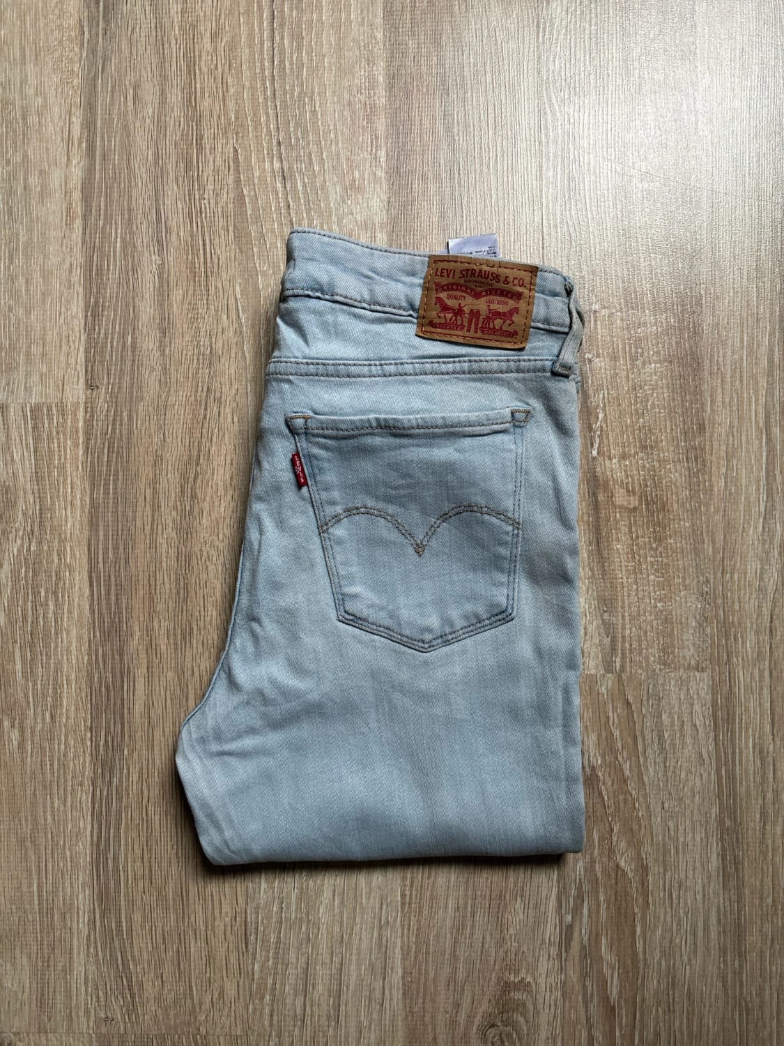 đź›’Jeans Levi's W27 L32đź›’