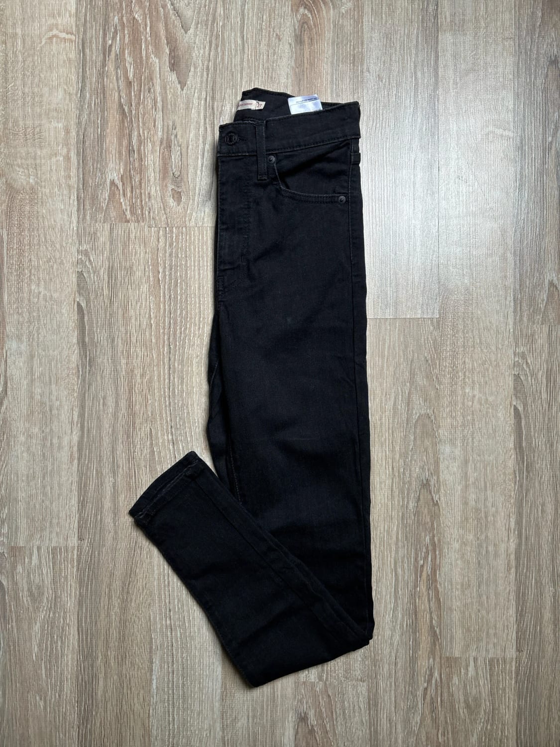 đź›’Jeans Levi's W27 L30đź›’